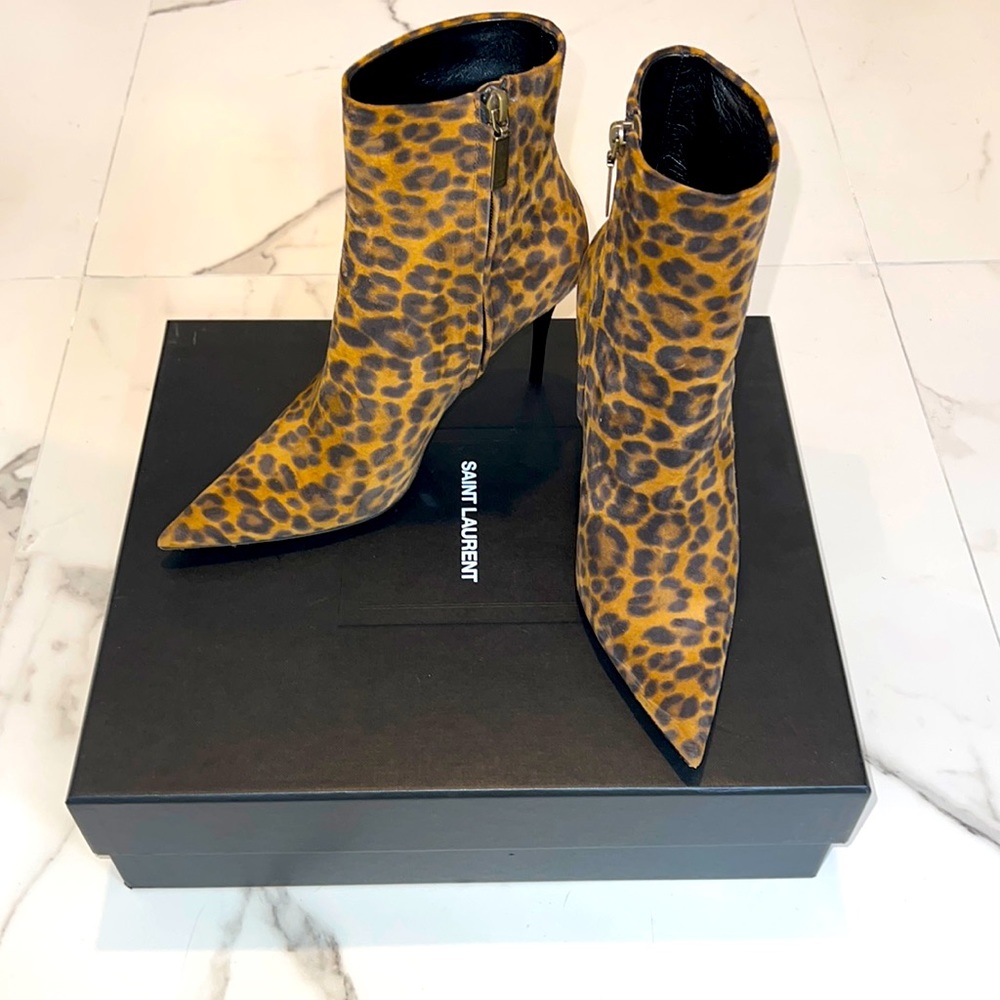 SAINT LAURENT BOOTIES. Leopard print size 38 above the ankle booties.